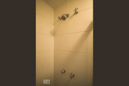 Apartamento à venda com 56m², 2 quartos e 1 vaga Apartamento à venda com 56m², 2 quartos e 1 vagaBanheiro