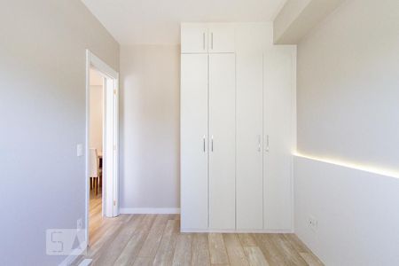 Quarto 1 de apartamento para alugar com 1 quarto, 41m² em Umuarama, Osasco