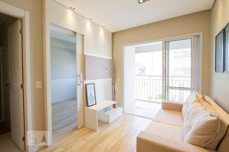 Sala de apartamento para alugar com 1 quarto, 41m² em Umuarama, Osasco