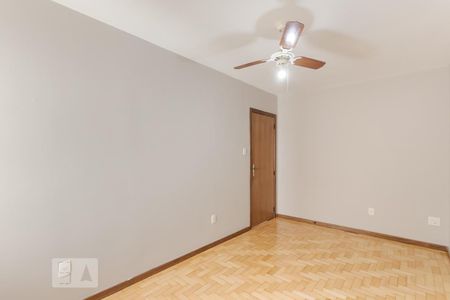 Quarto 1 de apartamento para alugar com 2 quartos, 54m² em Auxiliadora, Porto Alegre