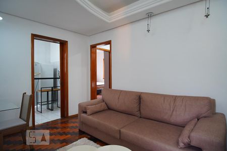 Sala de apartamento para alugar com 2 quartos, 72m² em Jardim Floresta, Porto Alegre