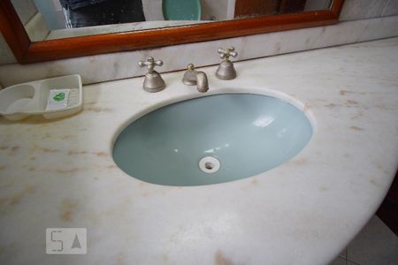 Apartamento para alugar com 72m², 2 quartos e sem vagaBanheiro