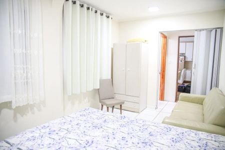 Casa à venda com 400m², 4 quartos e 2 vagas Casa à venda com 400m², 4 quartos e 2 vagasSuíte