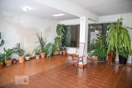 Casa à venda com 400m², 4 quartos e 2 vagas Casa à venda com 400m², 4 quartos e 2 vagasGaragem