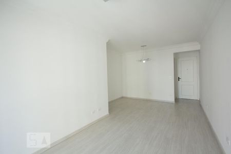 Sala de apartamento à venda com 3 quartos, 75m² em Moema, São Paulo