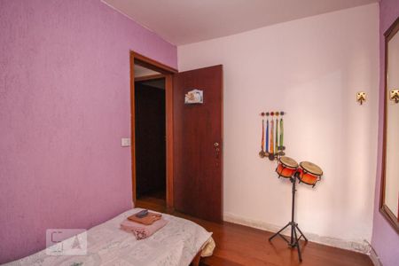 Casa à venda com 340m², 4 quartos e 3 vagasquarto 1