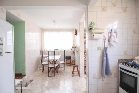 Casa à venda com 340m², 4 quartos e 3 vagascozinha