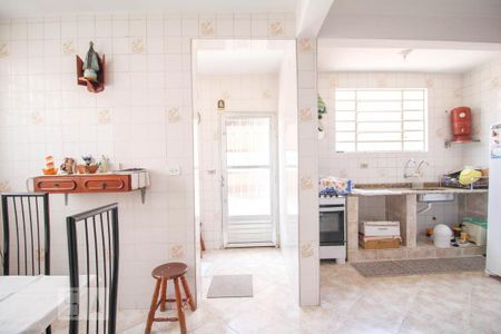 Casa à venda com 340m², 4 quartos e 3 vagascozinha