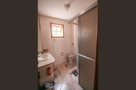 Casa à venda com 340m², 4 quartos e 3 vagasbanheiro 1