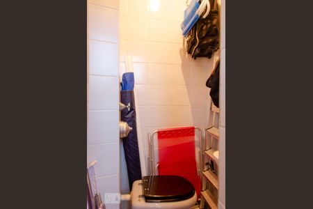 Apartamento à venda com 66m², 2 quartos e sem vagaBanheiro de Serviço