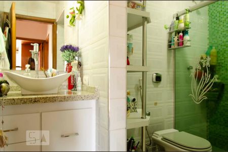 Apartamento à venda com 66m², 2 quartos e sem vagaBanheiro