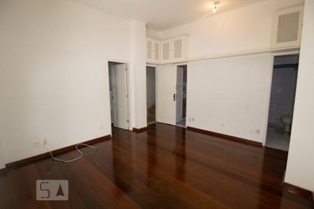 Apartamento para alugar com 70m², 3 quartos e sem vaga Apartamento para alugar com 70m², 3 quartos e sem vagaSala