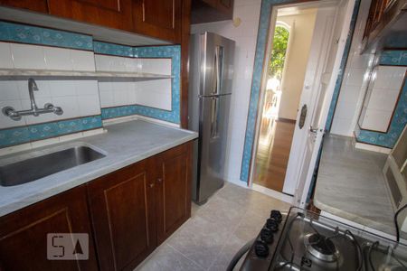 Cozinha de apartamento para alugar com 3 quartos, 70m² em Urca, Rio de Janeiro