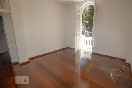 Sala de apartamento para alugar com 3 quartos, 70m² em Urca, Rio de Janeiro