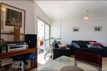 Sala de apartamento à venda com 3 quartos, 84m² em Mirandópolis, São Paulo