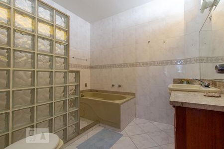 Apartamento à venda com 600m², 3 quartos e 1 vagaBanheiro Suite 2