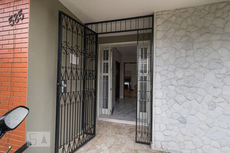 Casa à venda com 232m², 3 quartos e 3 vagasEntrada