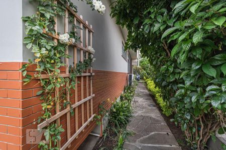 Casa à venda com 232m², 3 quartos e 3 vagasFachada
