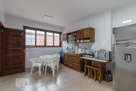 Casa à venda com 232m², 3 quartos e 3 vagasCozinha