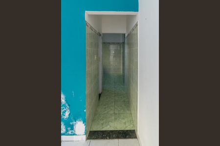 Sala - Corredor de casa à venda com 2 quartos, 150m² em Brás de Pina, Rio de Janeiro
