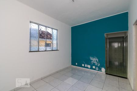 Sala de casa à venda com 2 quartos, 150m² em Brás de Pina, Rio de Janeiro