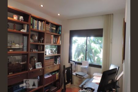 Apartamento à venda com 151m², 3 quartos e 2 vagasQuarto