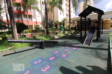 Apartamento à venda com 53m², 2 quartos e 1 vagaÁrea Comum - Playground