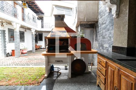 Casa à venda com 600m², 5 quartos e 4 vagasChurrasqueira