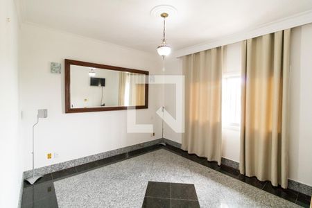 Casa à venda com 600m², 5 quartos e 4 vagasQuarto 2