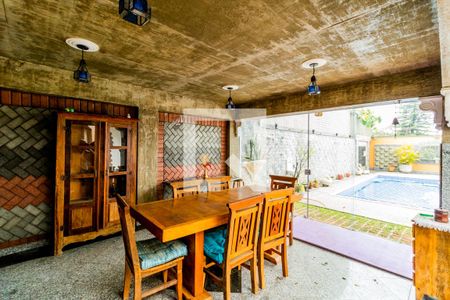 Casa à venda com 600m², 5 quartos e 4 vagasChurrasqueira