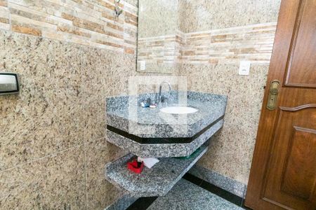 Casa à venda com 600m², 5 quartos e 4 vagasBanheiro da Suíte 2