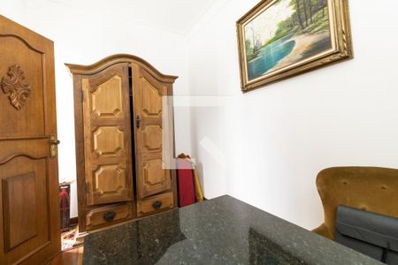 Casa à venda com 600m², 5 quartos e 4 vagasEscritório