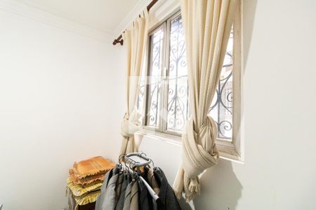 Casa à venda com 600m², 5 quartos e 4 vagasQuarto de Serviço