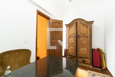 Casa à venda com 600m², 5 quartos e 4 vagasEscritório