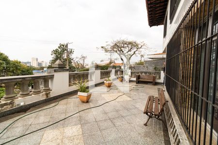 Casa à venda com 600m², 5 quartos e 4 vagasQuintal