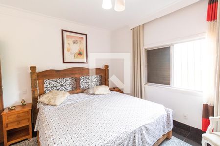 Casa à venda com 600m², 5 quartos e 4 vagasSuíte master