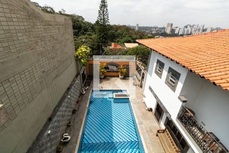 Casa à venda com 600m², 5 quartos e 4 vagasVista da Piscina do Terraço