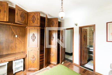 Casa à venda com 600m², 5 quartos e 4 vagasSuíte 1