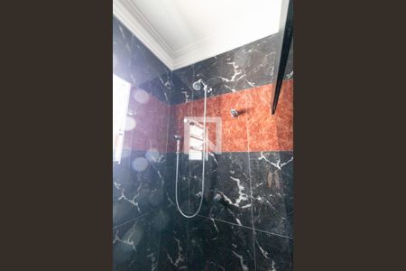 Casa à venda com 600m², 5 quartos e 4 vagasBanheiro dos Quartos