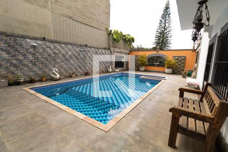 Casa à venda com 600m², 5 quartos e 4 vagasPiscina