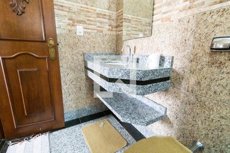 Casa à venda com 600m², 5 quartos e 4 vagasBanheiro da Suíte 1