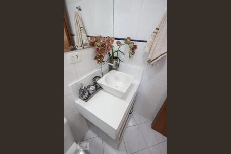 Casa à venda com 229m², 3 quartos e 5 vagasSuíte 2 Banheiro