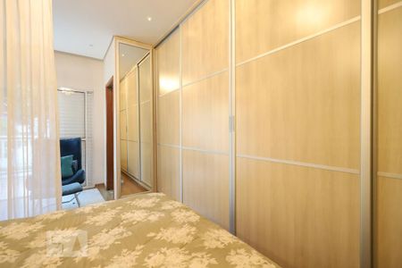 Casa à venda com 229m², 3 quartos e 5 vagasSuíte 2