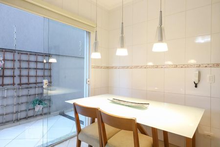 Casa à venda com 229m², 3 quartos e 5 vagasCozinha