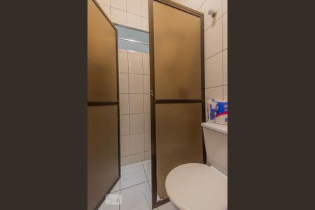 Casa à venda com 250m², 10 quartos e 1 vagaBanheiro da Suíte 1