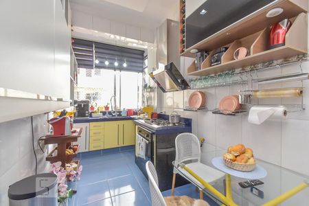 Apartamento à venda com 104m², 2 quartos e sem vagaCozinha