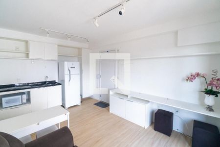 Sala/Cozinha de apartamento para alugar com 1 quarto, 35m² em Mirandópolis, São Paulo