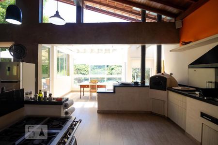 Casa de condomínio à venda com 400m², 4 quartos e 8 vagas Casa de condomínio à venda com 400m², 4 quartos e 8 vagasCozinha