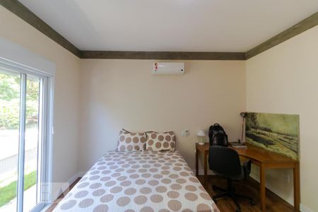 Casa de condomínio à venda com 400m², 4 quartos e 8 vagas Casa de condomínio à venda com 400m², 4 quartos e 8 vagasSuíte 02