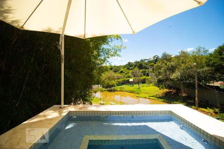 Casa de condomínio à venda com 400m², 4 quartos e 8 vagas Casa de condomínio à venda com 400m², 4 quartos e 8 vagasVaranda com Hidromassagem